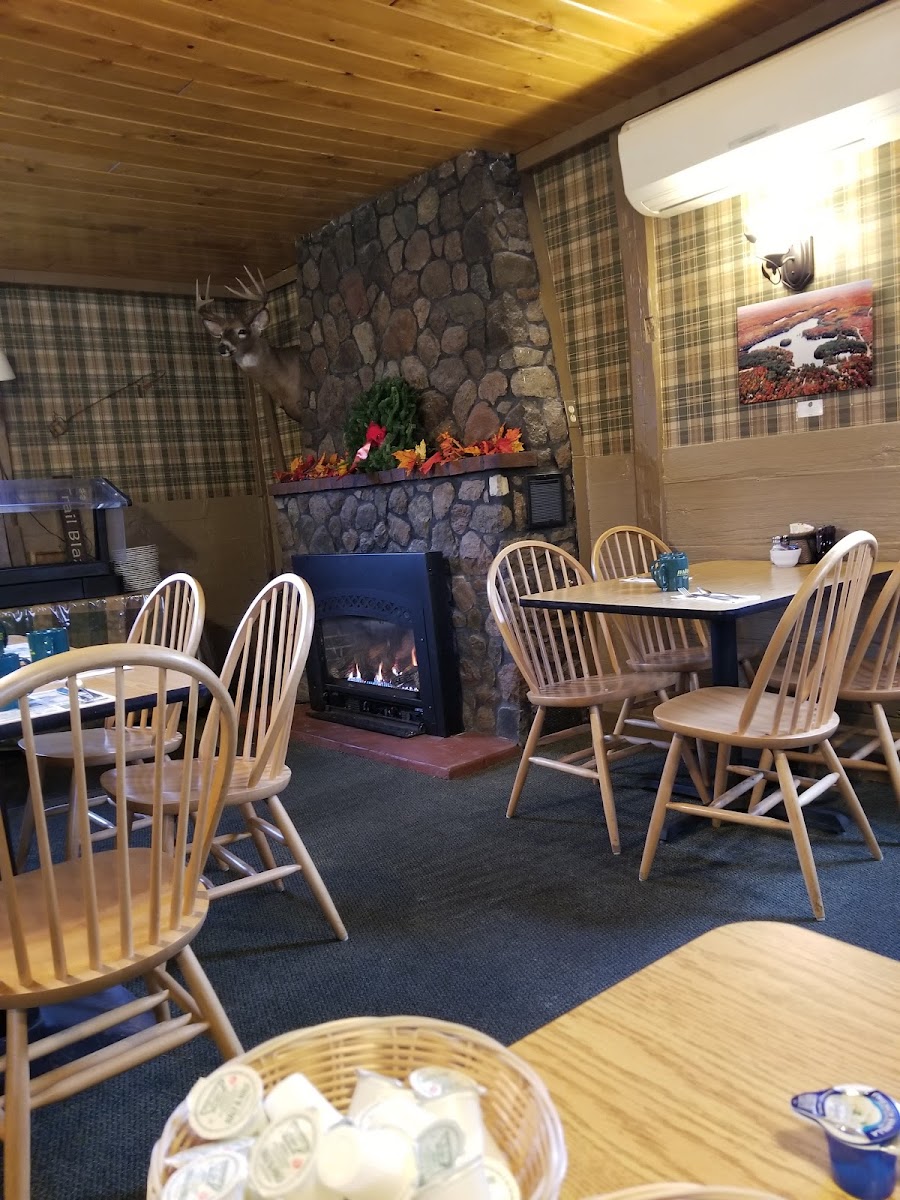 Seasons Adirondack Café